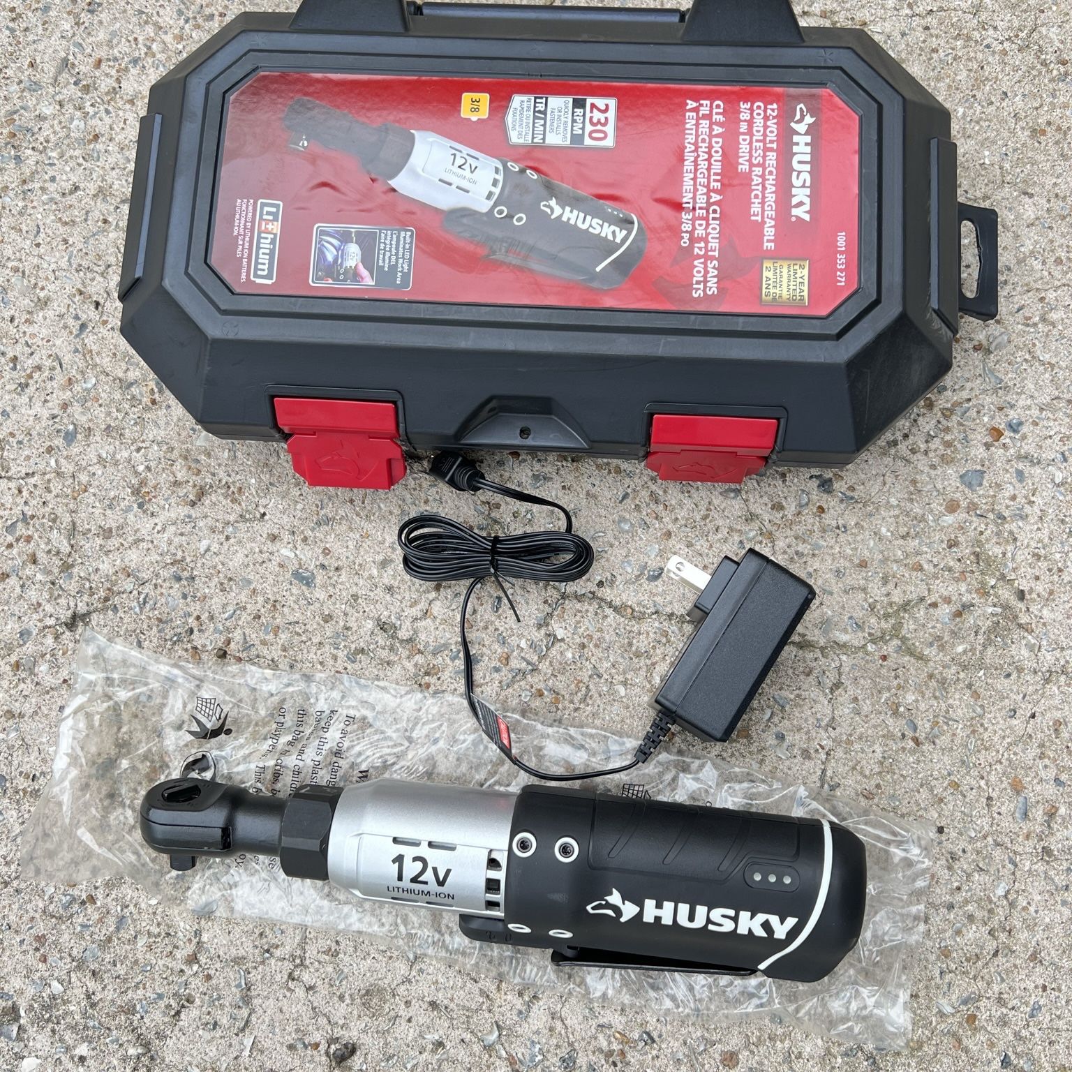 Husky 12v Ratchet 3 8 90 Recargable. NO ME INTERESAN OFERTAS for Sale in Houston TX OfferUp