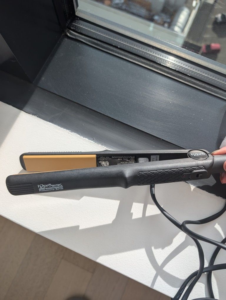 H2pro Professional Ceramic Tourmaline Styling Flat Iron