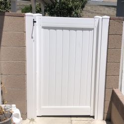 Vinyl Gates 
