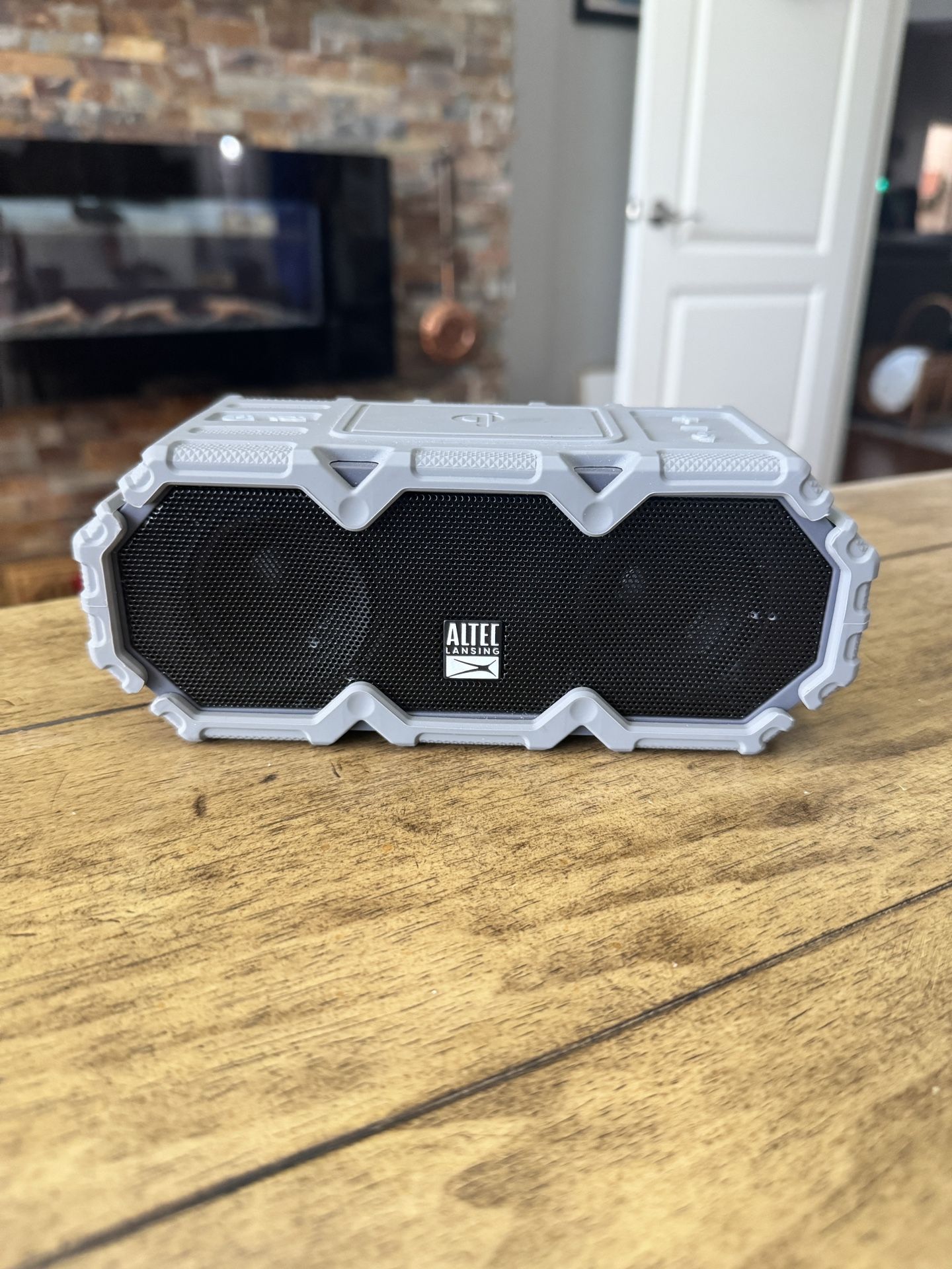Altec Lansing Mini LifeJacket Jolt Portable Speaker