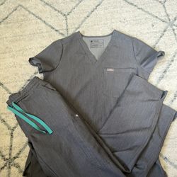 Figs Women’s Graphite Scrub Set Size XS/P Yola Skinny Pants And XS Catarina Top