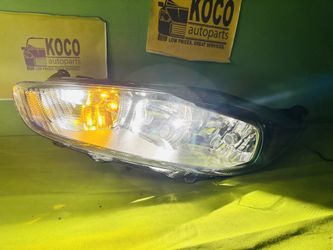 2014 - 2018 FORD FIESTA HALOGEN HEADLIGHT LEFT DRIVER SIDE OEM TESTED