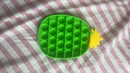 Medium fidget