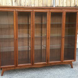 Mid Century Modern Display Cabinet