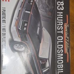 Model Kit 83 Hurst Oldsmobile