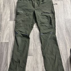 Men’s Kuiu Kutana Stretch Woven Green Hunting Pants Size 34
