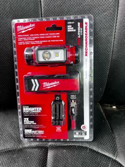 Milwaukee 600 Lumens LED REDLITHIUM Hard Hat Headlamp