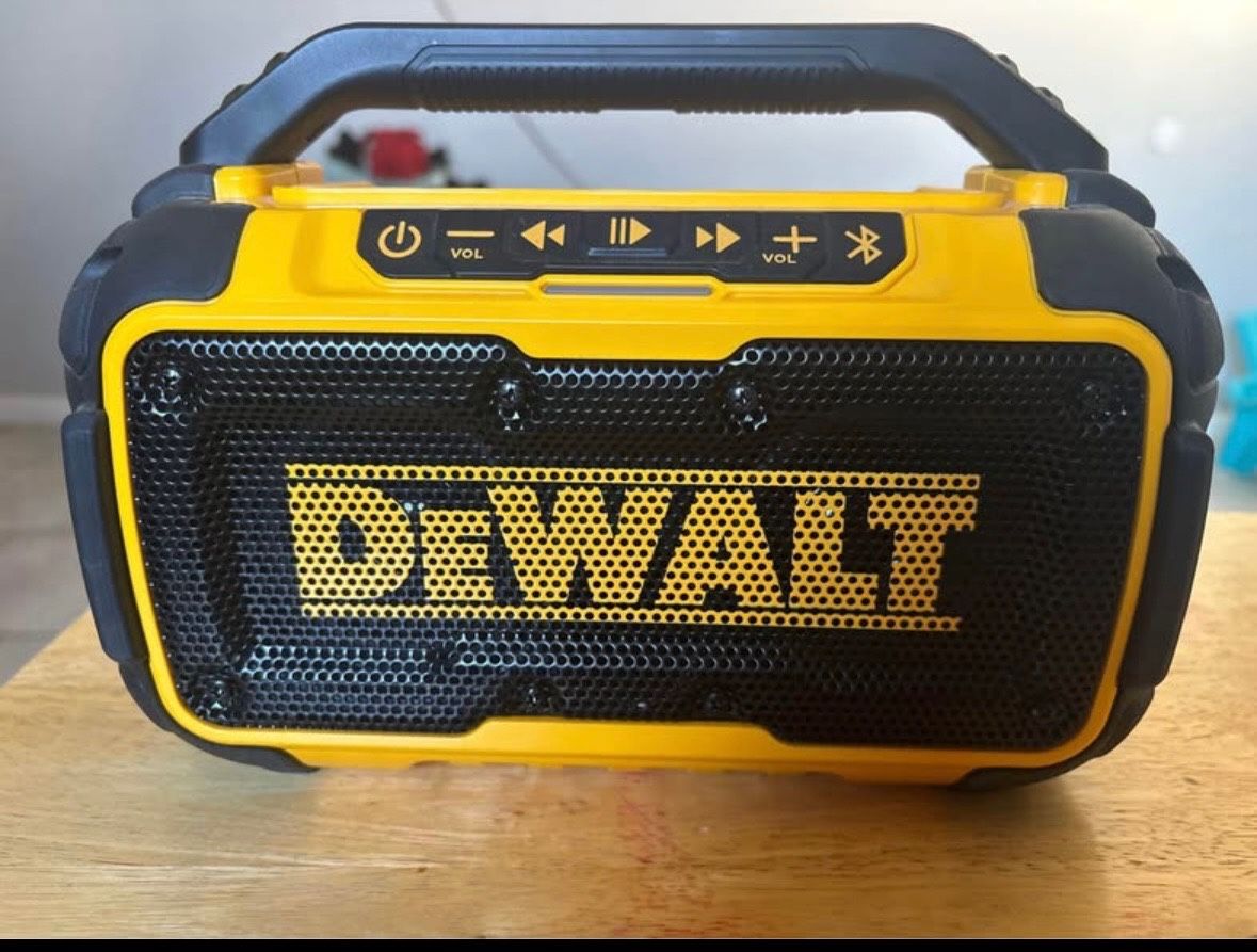Dewalt Bluetooth Speaker  12v/20v