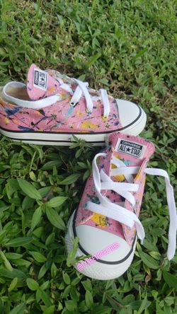 Graffiti Low Top Converse