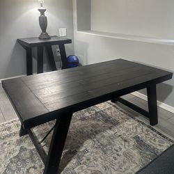 Living room table set (3)