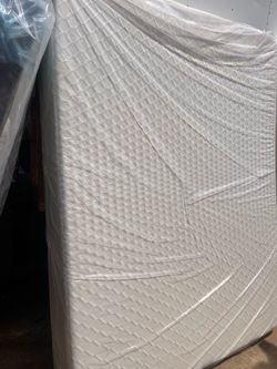 Display Model Queen Mattress Only