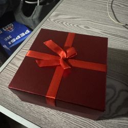 Voila Red Gift Box with Bows
