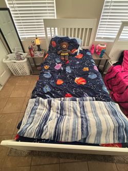 Twin bed