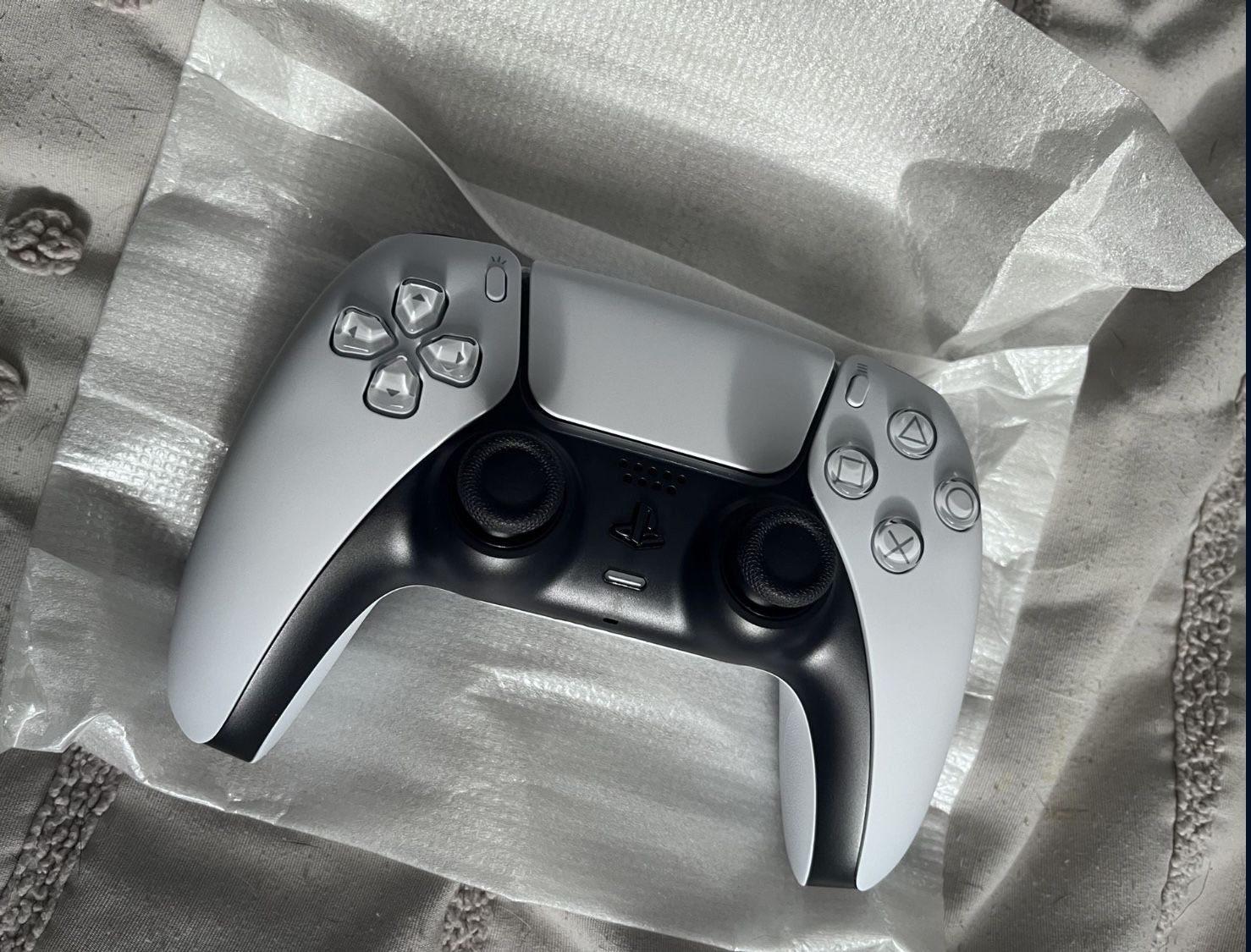 PS5 controller