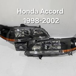 Honda Accord 1998-2002 Headlights 