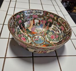 Vintage Chinese Porcelain Bowl