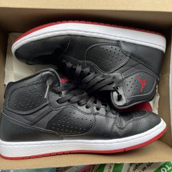 Jordan Access Mid - Size 10