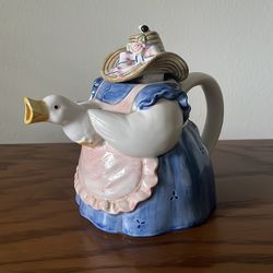 Vintage Otagiri teapot