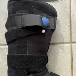 Orthopedic Boot advance By elite $ 10