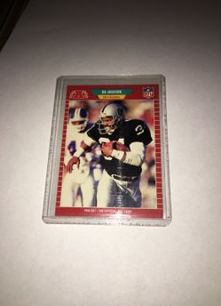 Bo Jackson football rookie card.