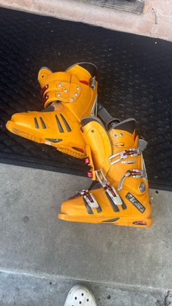 Tecnica Icon Ski Boots