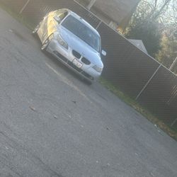 2004 BMW 530i