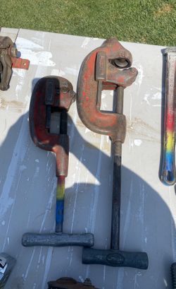Rigid Pipe Cutters Both Have Different Prices