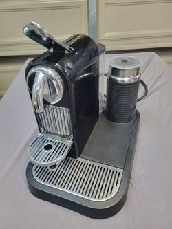 Nespresso D121 w. Frother & Reusable Caps