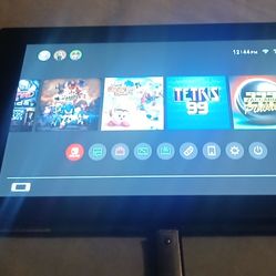 ****NINTENDO SWITCH USED ASKING 130 HAS SOME GAMES ***