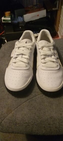 Wns Puma 'Cali'Premium Casual Size 9.5