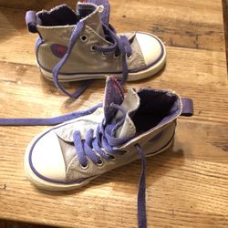Converse Shoes Size 8