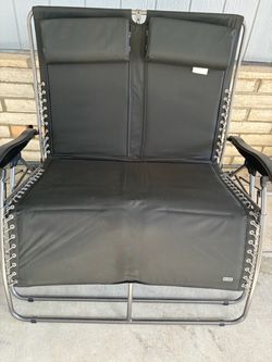 Zero gravity love seat
