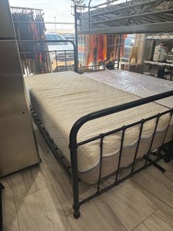 Twin bed/ cama individual