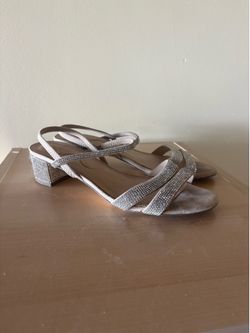Nina Giannis women’s strappy block hill sandal since 7.5