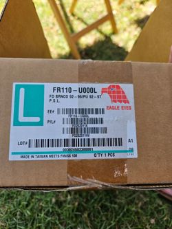 FR110-U000L Driver-side front replacement turn signal