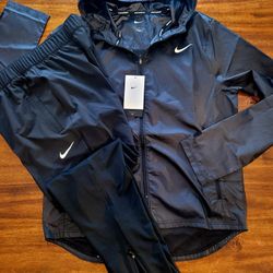 Women's Nike Windbreaker & Leggings Combo Set 