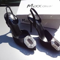 Mixx Shuz Castalia Black Pointy Elegant High Heels Size 5.5