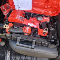 Milwaukee Impact And Hammer Drill