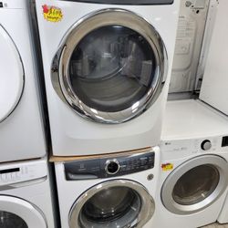 Electrolux Front Loading Washer And Stackable Gas Dryer Set 