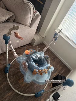 Baby bouncer