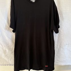 Men’s Supreme Gildan T-Shirt Size XL 