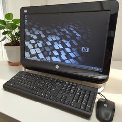 HP 20” PC AIO Desktop / Windows 10 / WiFi / CD-DVD / USB / Camera / Keyboard & mice