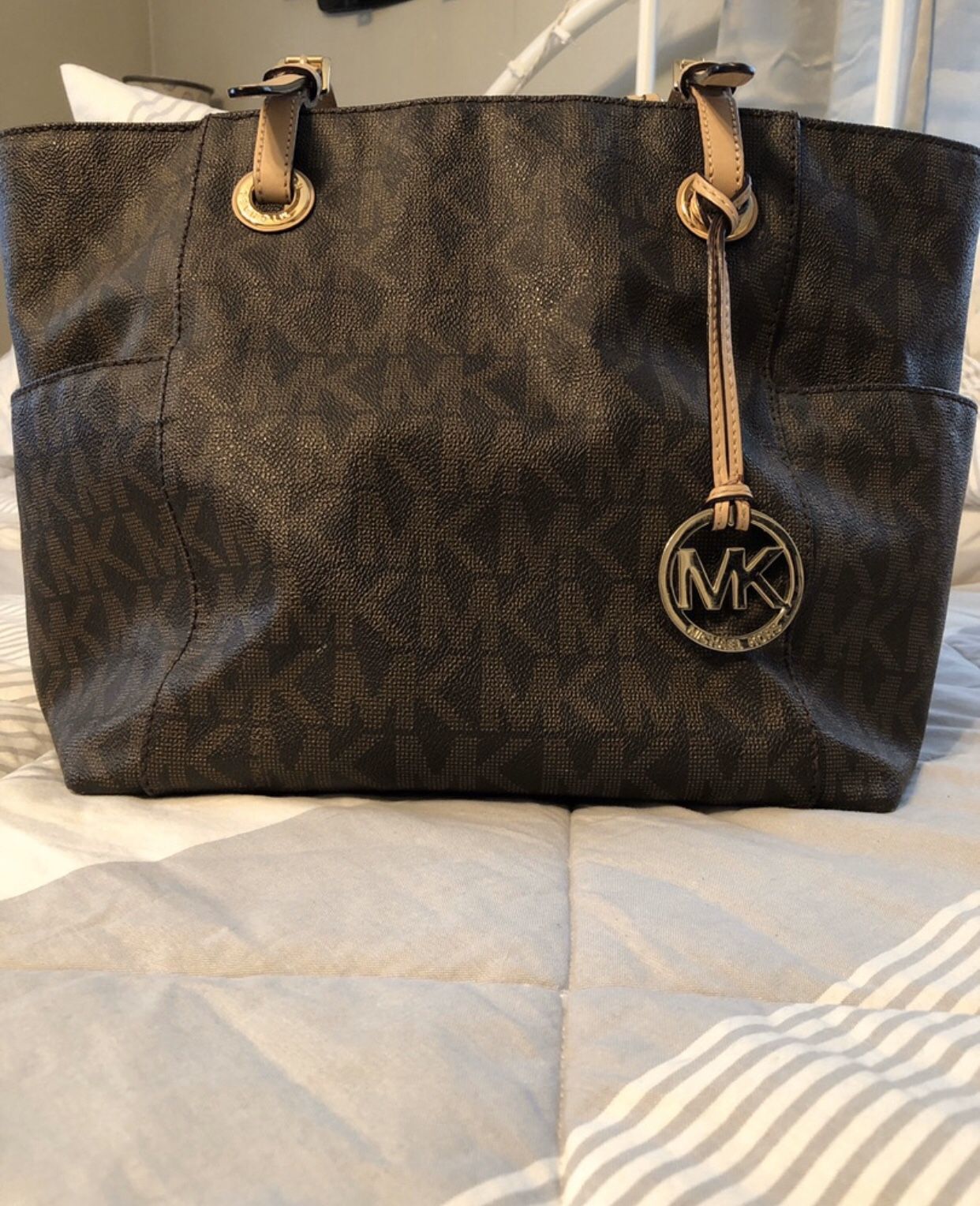 MK PURSE