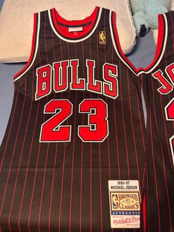 Jordan Jersey size small (36)