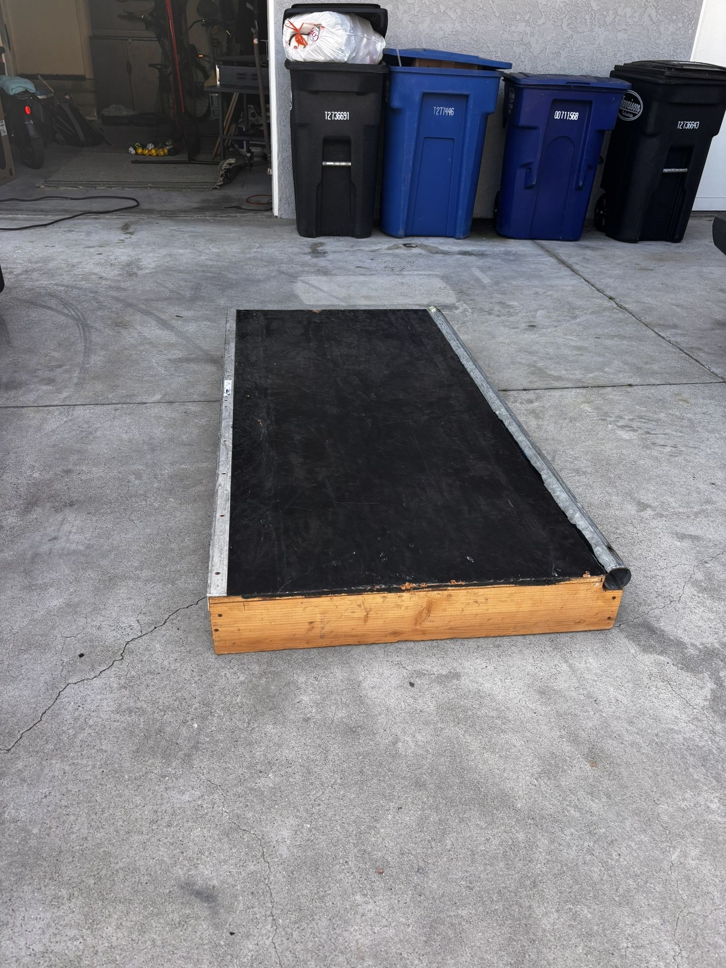 Skateboarding Box