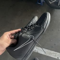 Nike indoor soccer shoes