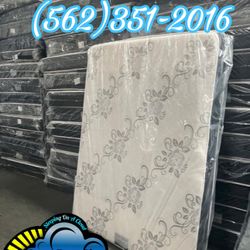 Queen Deluxe Mattress Medium Firm White & Black Colchon 