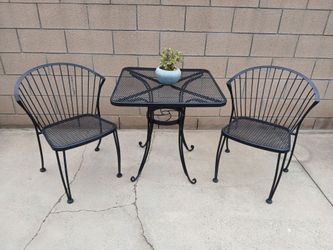 Metal tablecset