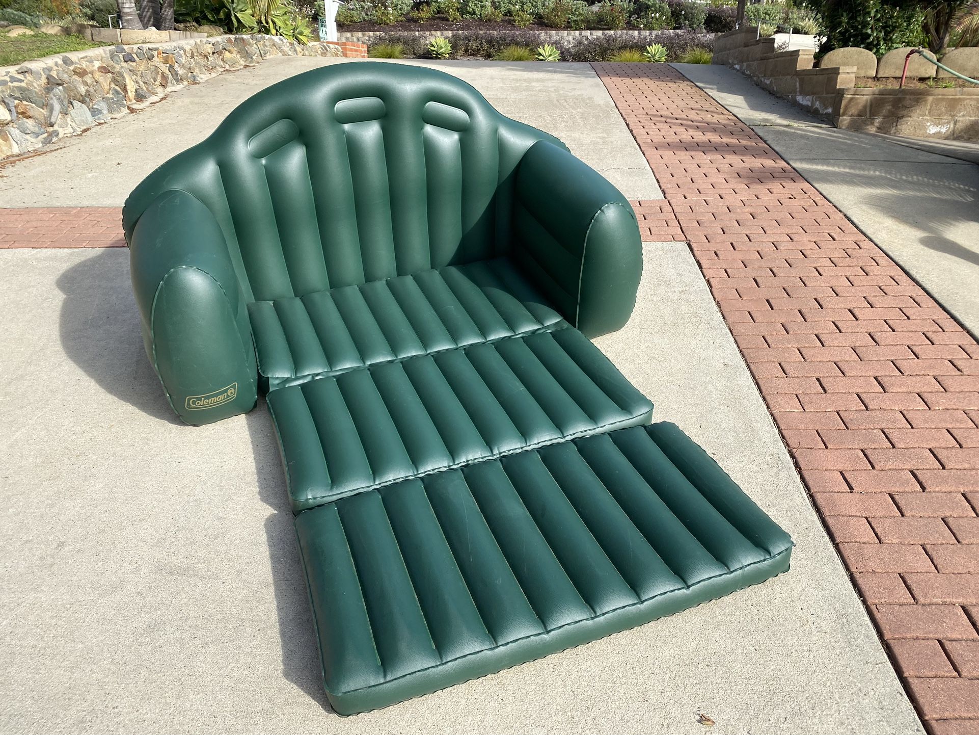 Coleman Inflatable Couch/bed Pool Lake Lounging Floater