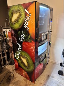 Combo vending machine